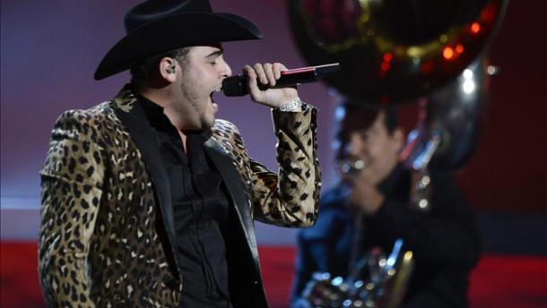 gerardo ortiz singing