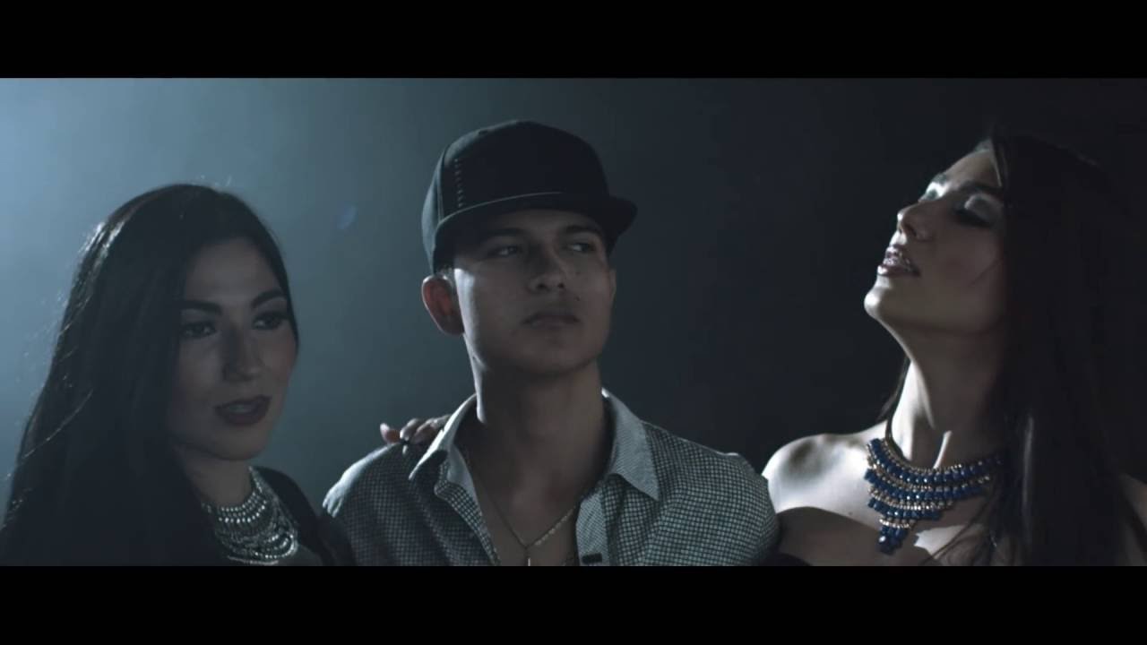 ulices chaidez women