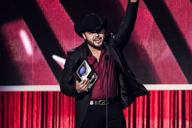 gerardo_ortiz_ganador_premios_tu_mundo_2017-1